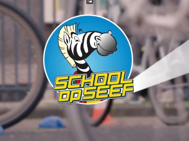 Logo school op Seef